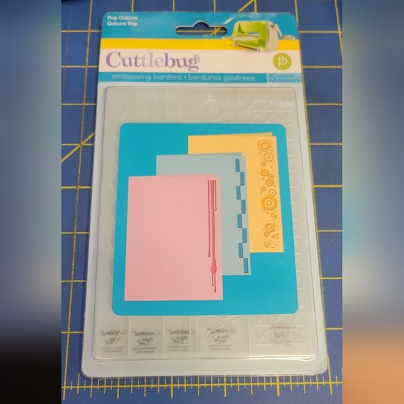 Cuttlebug Embossing Borders Set Pop Culture NEW - Picture 1 of 2